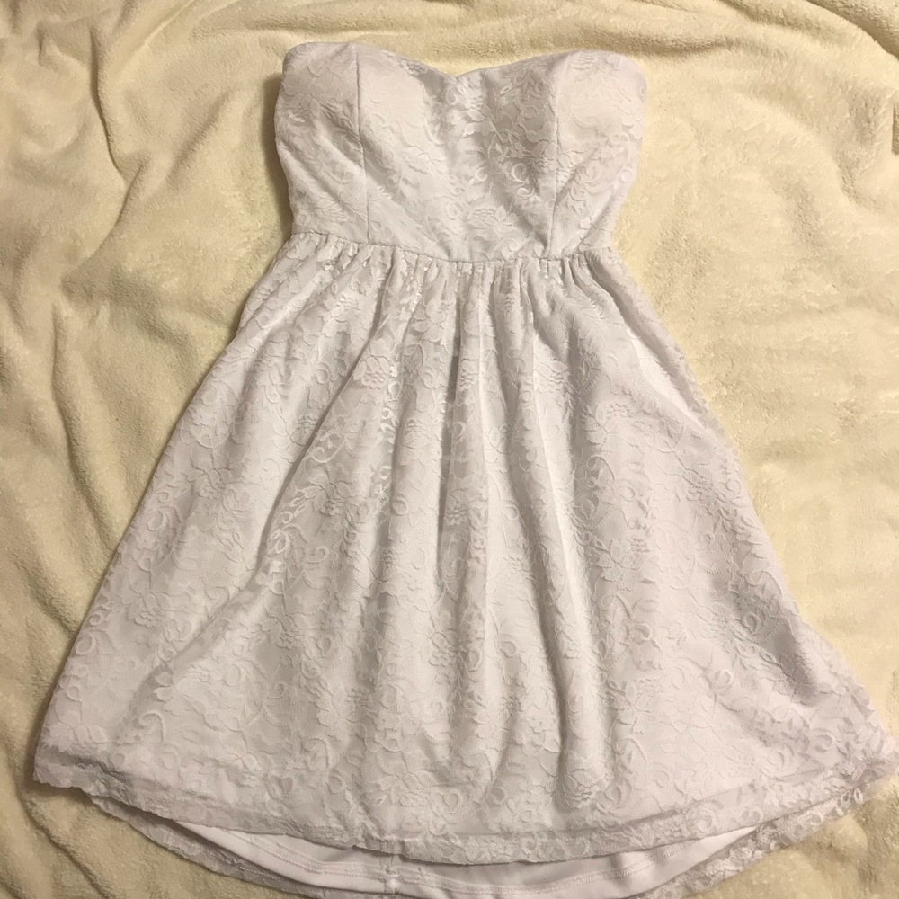 Cute white lace strapless dress